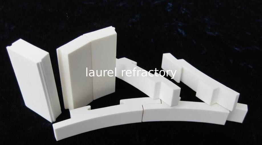 Custom Corundum Refractory Ceramic Ball / Rods / Tube / Lining Bricks